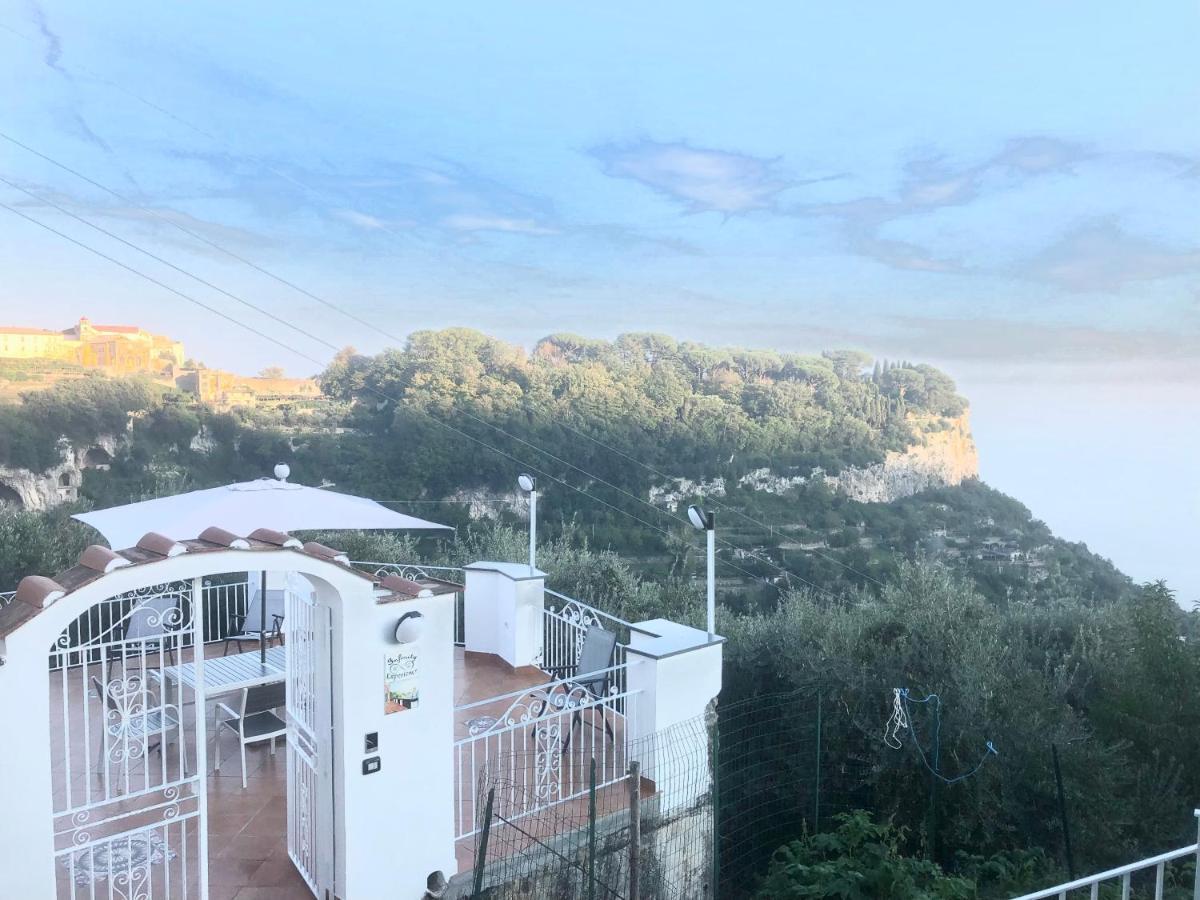 Infinity Experience Casa Vacanza Incantevole Con Terrazzo Scala Exterior photo