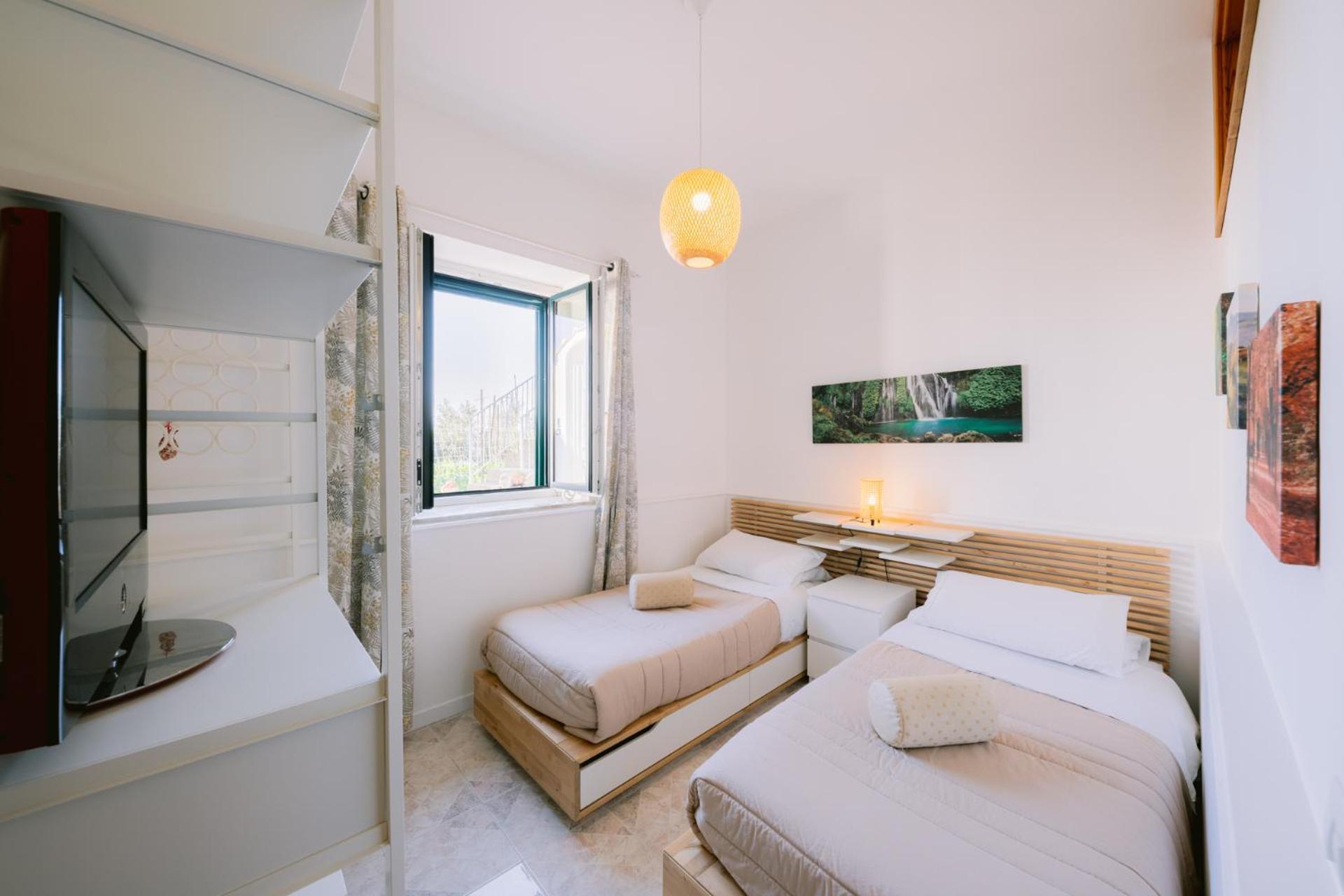 Infinity Experience Casa Vacanza Incantevole Con Terrazzo Scala Exterior photo